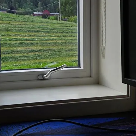 Lakeside Apartment *