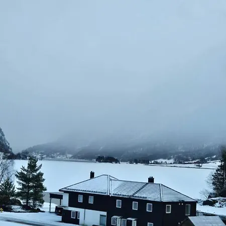 Lakeside Διαμέρισμα *