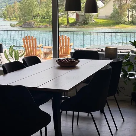 Modern Lakefront With View - Ev Plug * Stryn