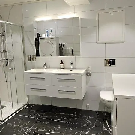 Apartment Modern Lakefront With View - Ev Plug *