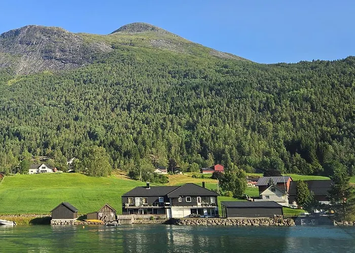 Lakeside Stryn